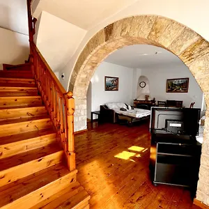 Sea Horizon House Alexis Himare
